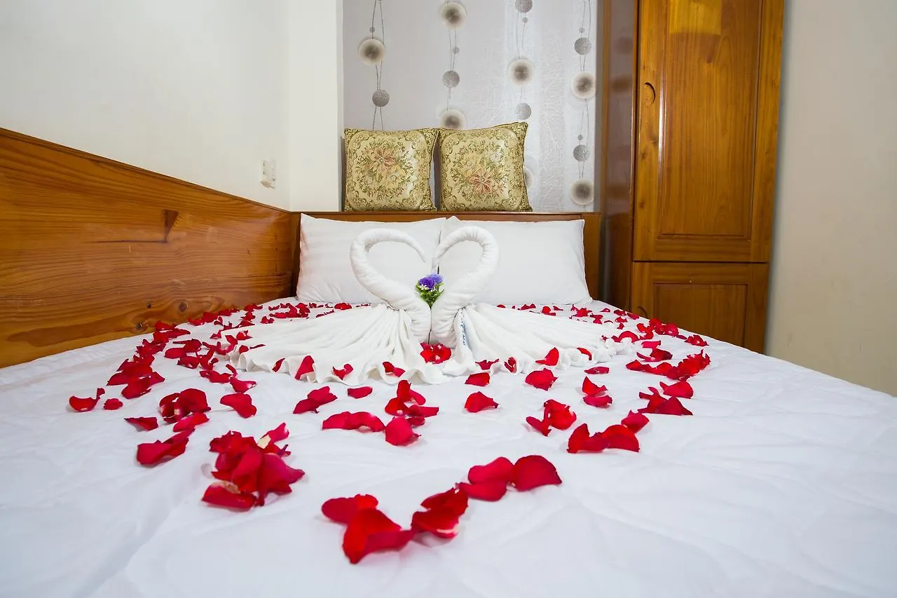 Nha Trang Paradise Hotel 2*, Nha Trang